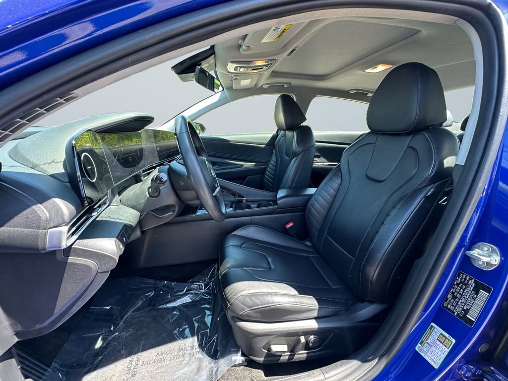 Used 2024 Hyundai Elantra Limited FWD image 9