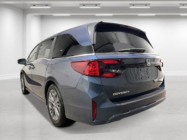 New 2026 Honda Odyssey Touring image 3