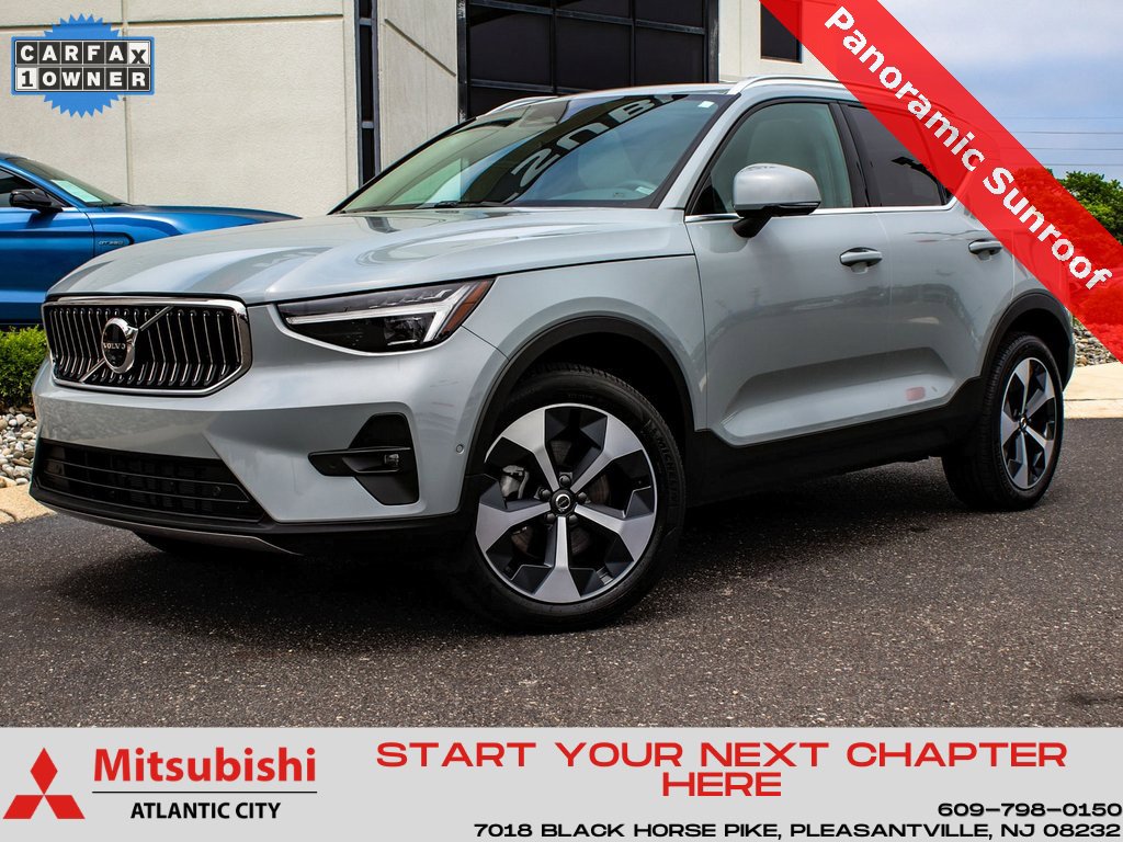 Used 2024 Volvo XC40 B5 Plus w/ Protection Package Premier