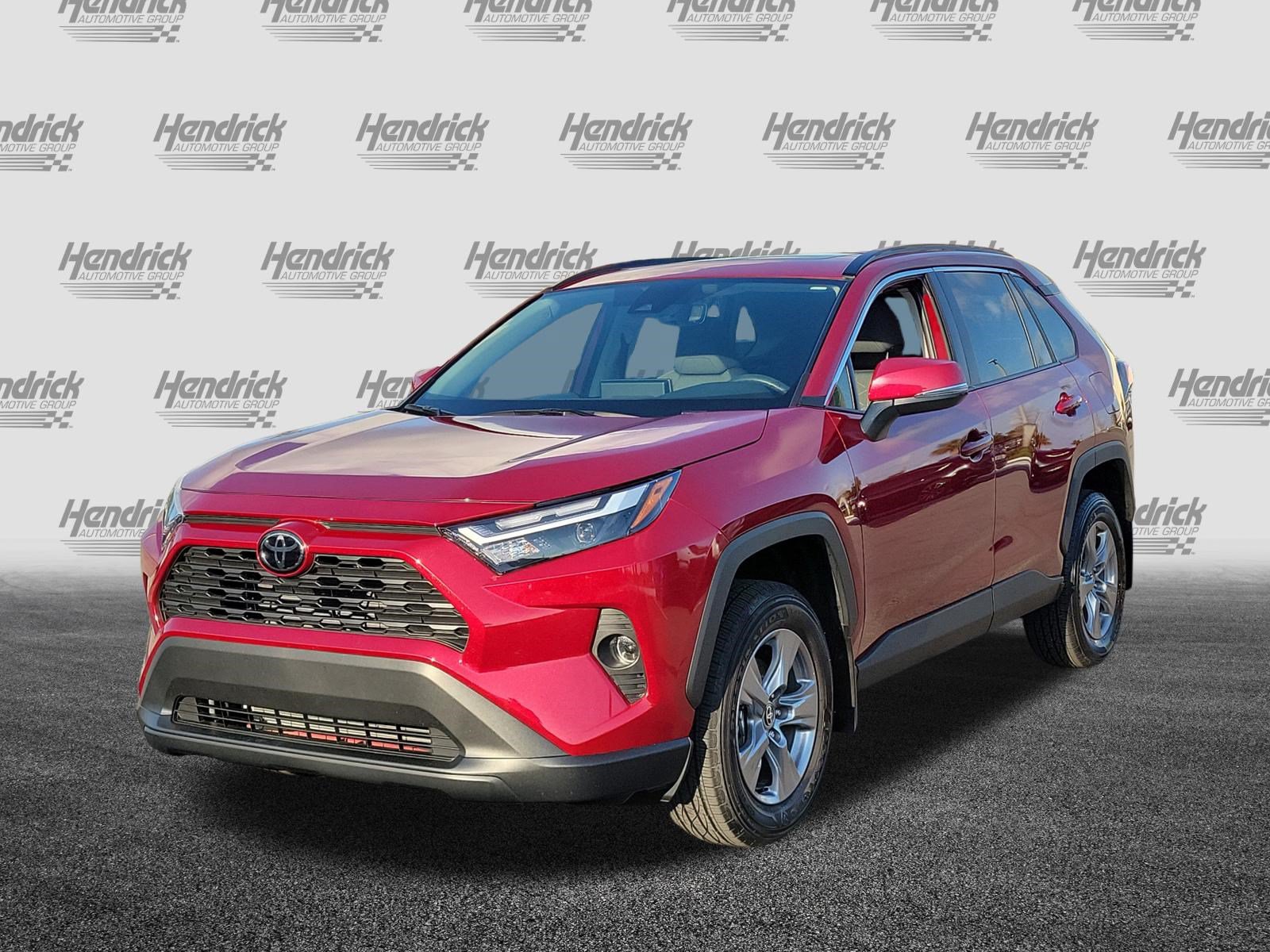 Used 2025 Toyota RAV4 XLE w/ Convenience Package FWD image 3
