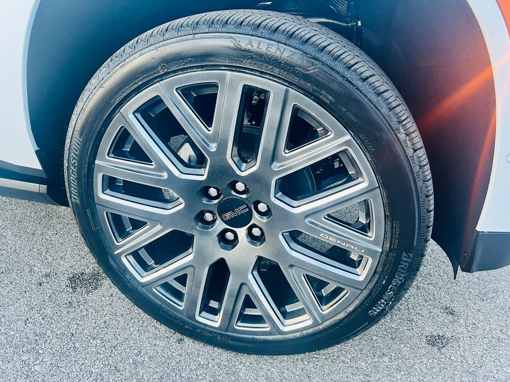 New 2026 GMC Yukon Denali Ultimate image 12