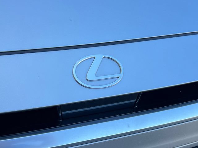 Used 2025 Lexus TX 500h AWD w/ Technology Package image 15