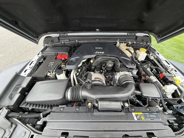 Used 2020 Jeep Gladiator Rubicon AWD/4WD image 14