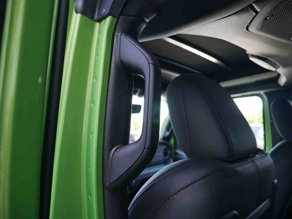 New 2025 Jeep Wrangler Rubicon 392 image 22