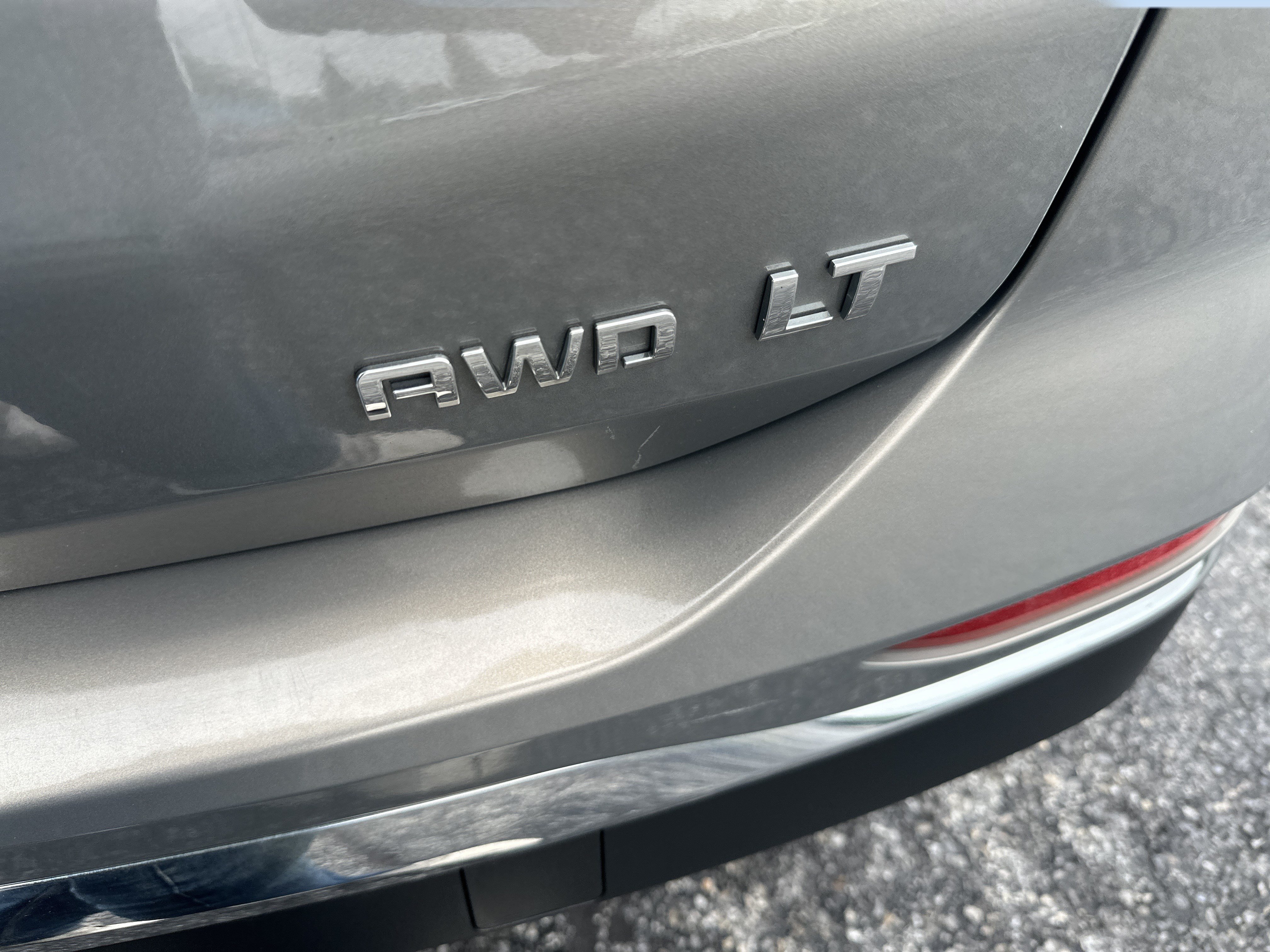Certified 2018 Chevrolet Equinox LT AWD/4WD image 6