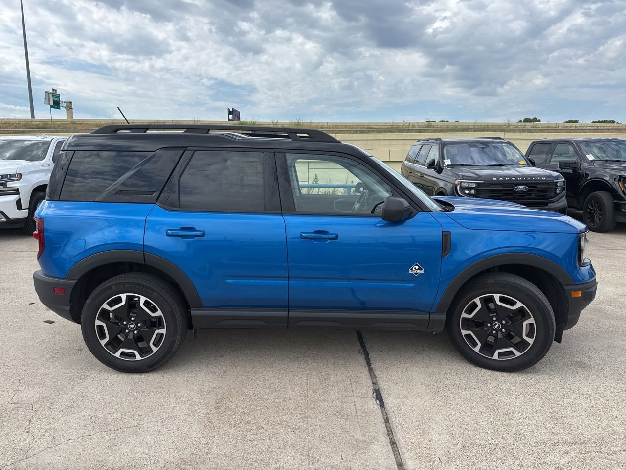 Used 2022 Ford Bronco Sport Outer Banks w/ Tech Package AWD/4WD image 18