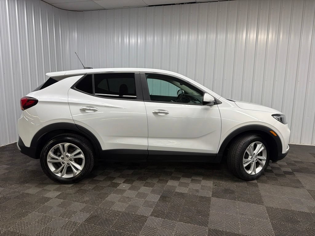 Used 2020 Buick Encore GX Preferred w/ Cold Weather Comfort Package AWD/4WD image 2