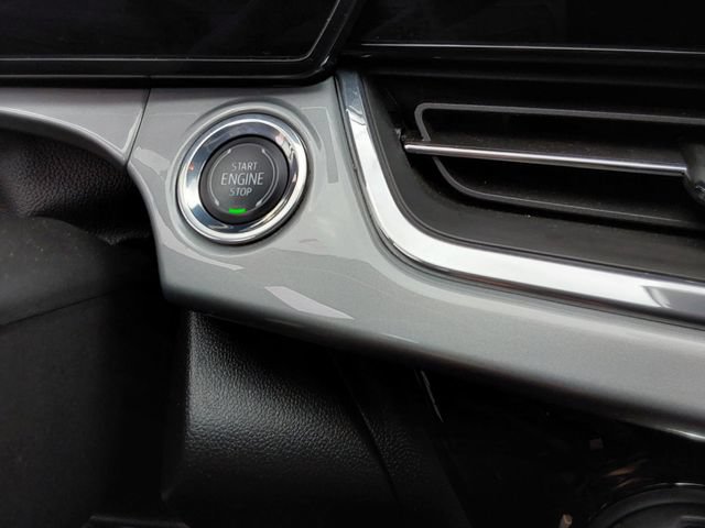 Used 2025 Chevrolet Trax LT FWD image 21