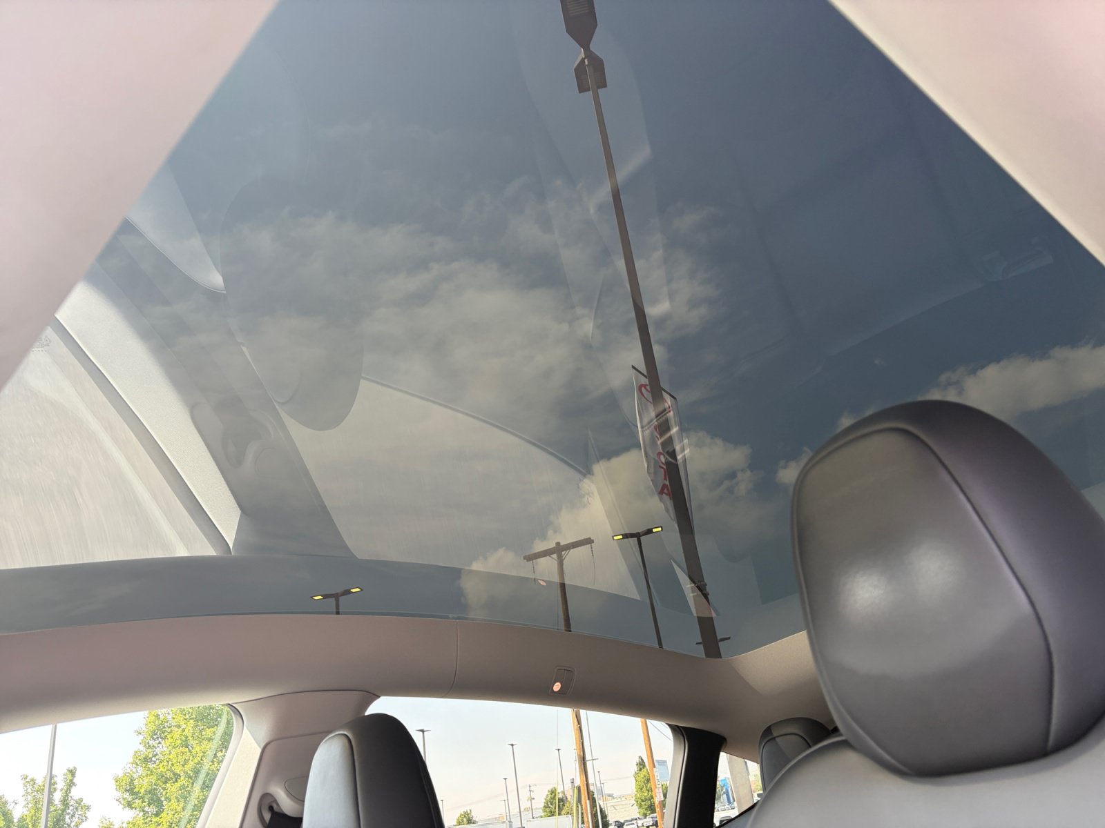 Used 2025 Tesla Model Y Long Range AWD/4WD image 22