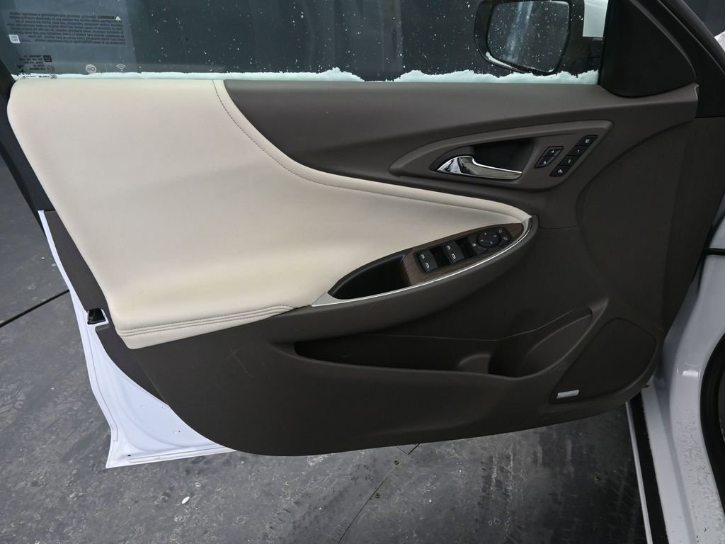 Used 2023 Chevrolet Malibu LT w/ Driver Confidence Package image 19