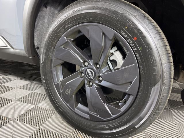 New 2026 Nissan Rogue SV FWD image 13