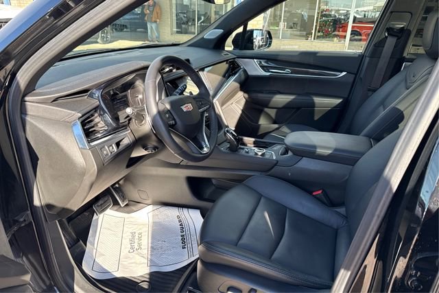 Used 2024 Cadillac XT6 Sport image 9
