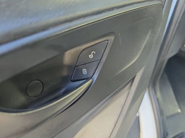 Used 2023 Mercedes-Benz Sprinter 2500 image 13