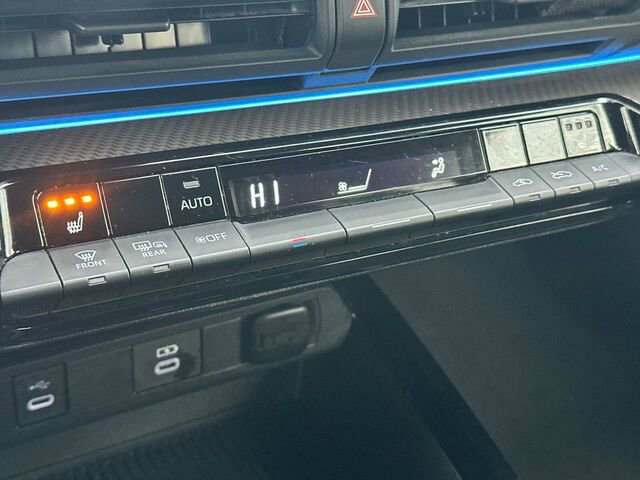 Used 2024 Toyota Prius XLE image 23