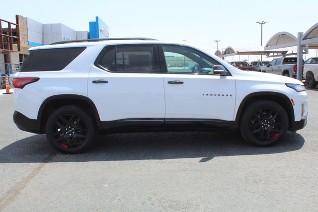 Used 2022 Chevrolet Traverse Premier w/ Redline Edition FWD image 2