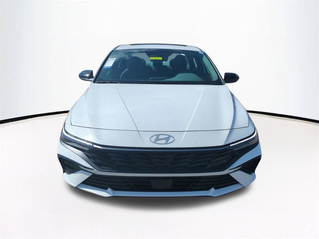 New 2026 Hyundai Elantra SEL Sport image 3