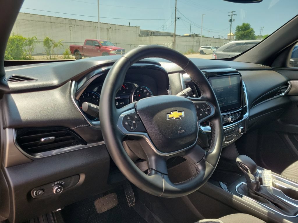 Certified 2023 Chevrolet Traverse LT FWD image 22