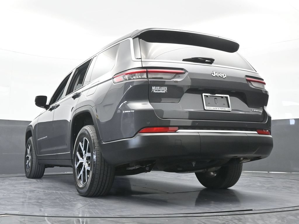 Used 2023 Jeep Grand Cherokee L Limited w/ Trailer Tow Group (B) RWD image 63