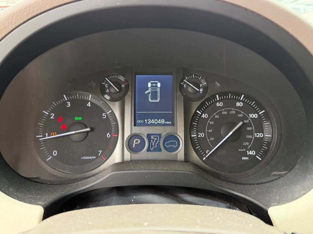 Used 2016 Lexus GX 460 w/ Premium Package image 17