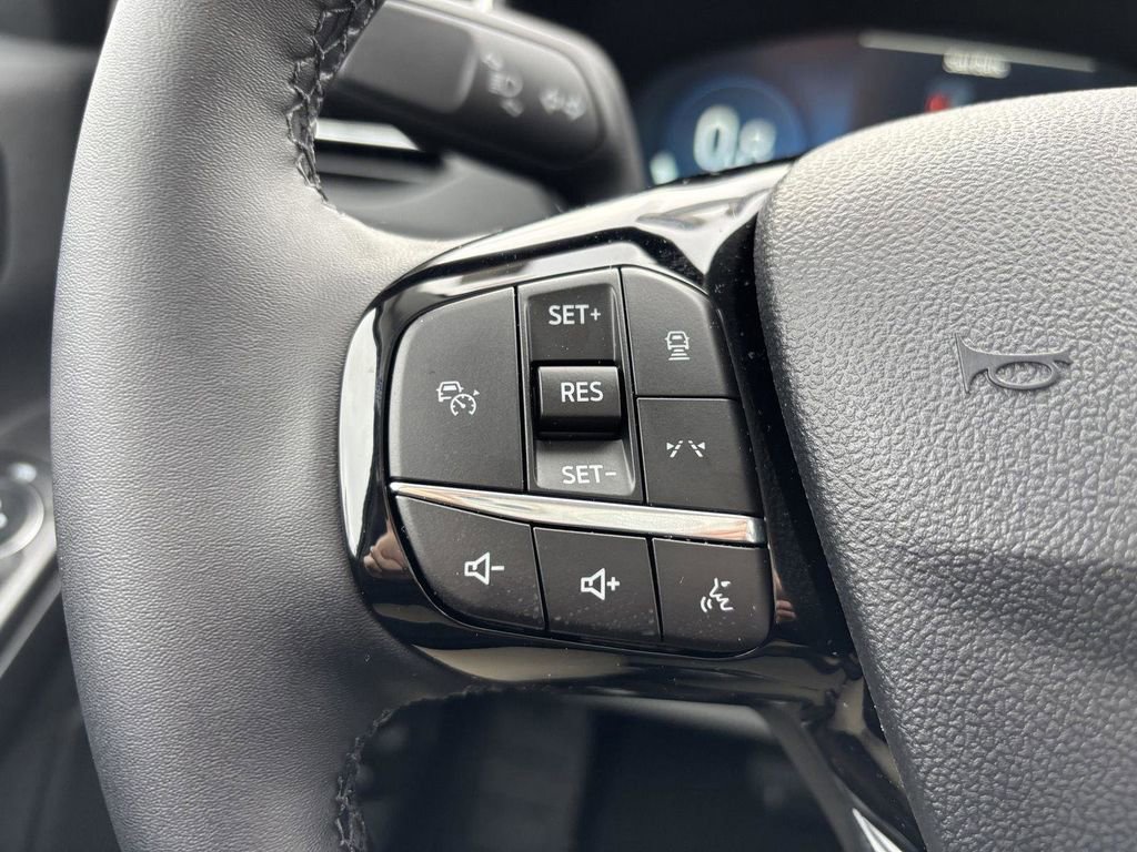 New 2026 Ford Escape Platinum w/ Premium Technology Package image 25