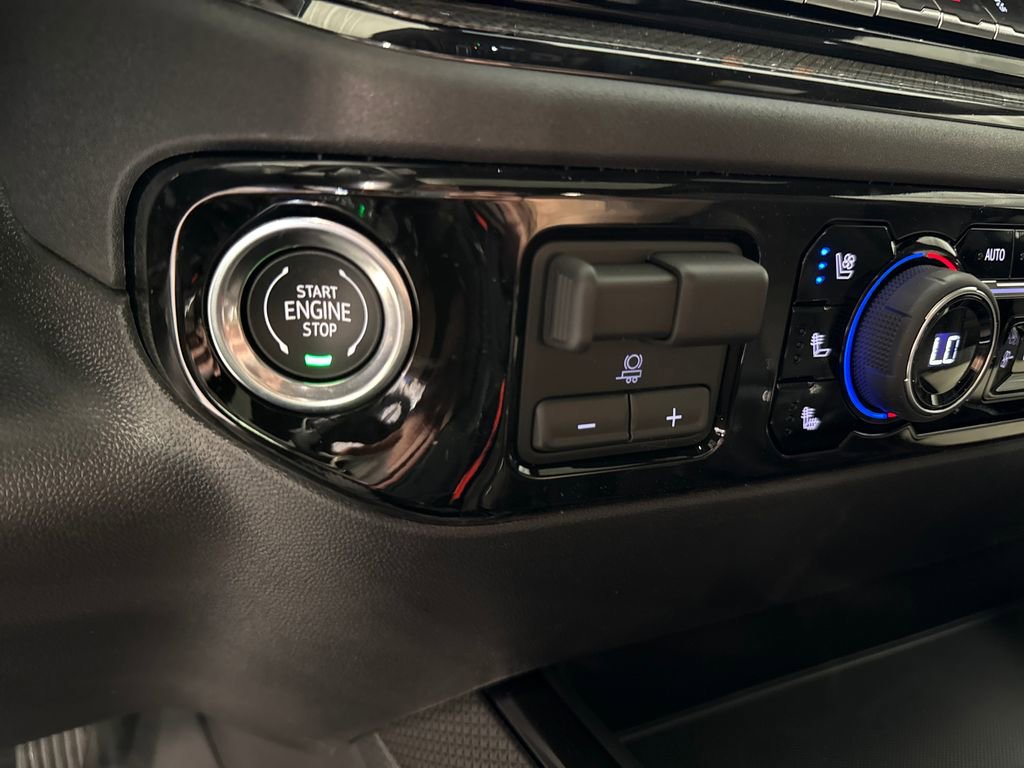 New 2026 Chevrolet Silverado 1500 ZR2 w/ ZR2 Bison Edition AWD/4WD image 21