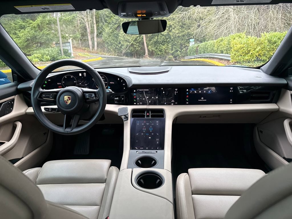 Used 2022 Porsche Taycan 4S image 12