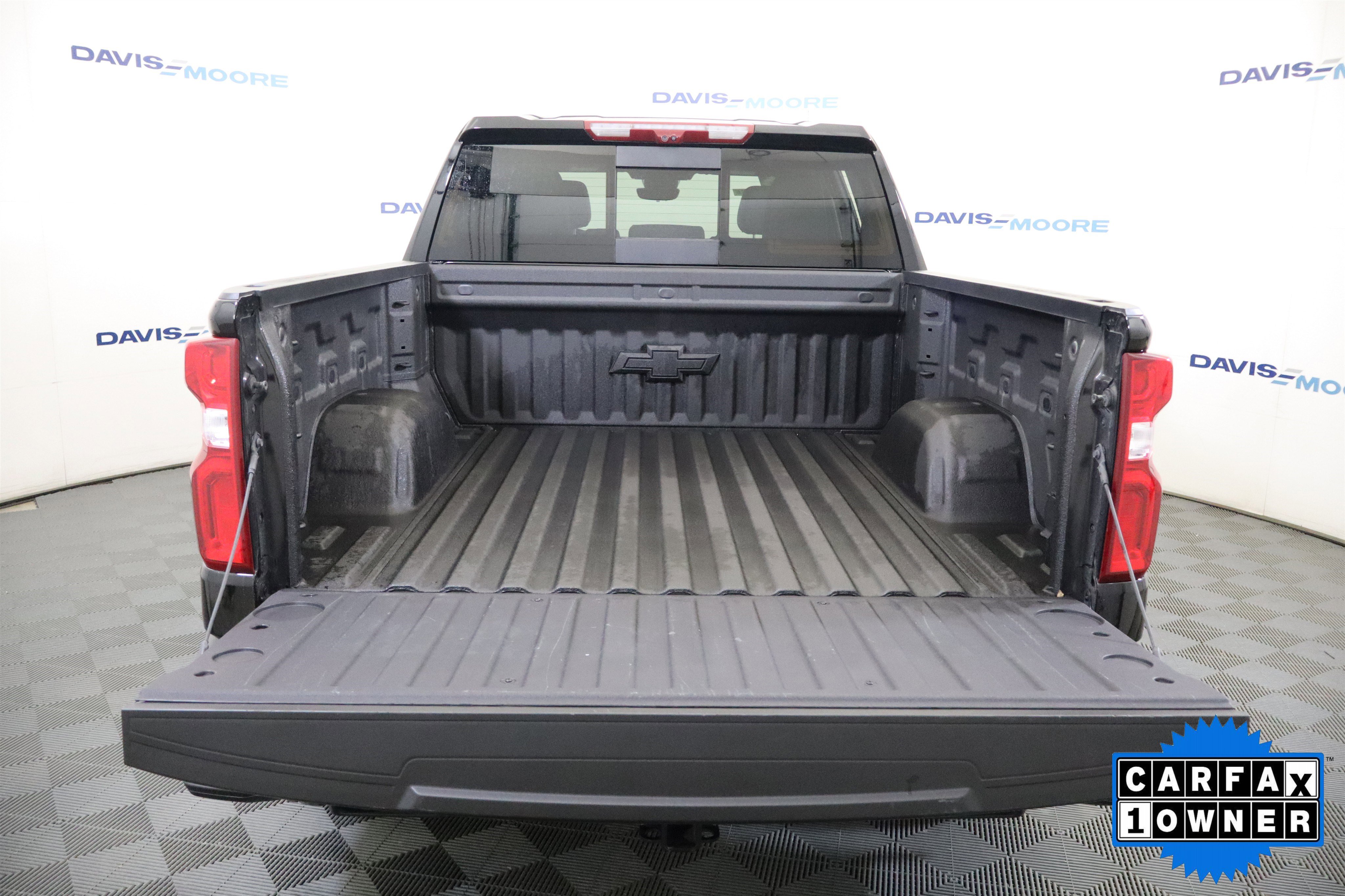 Used 2026 Chevrolet Silverado 1500 High Country w/ Midnight Edition image 8