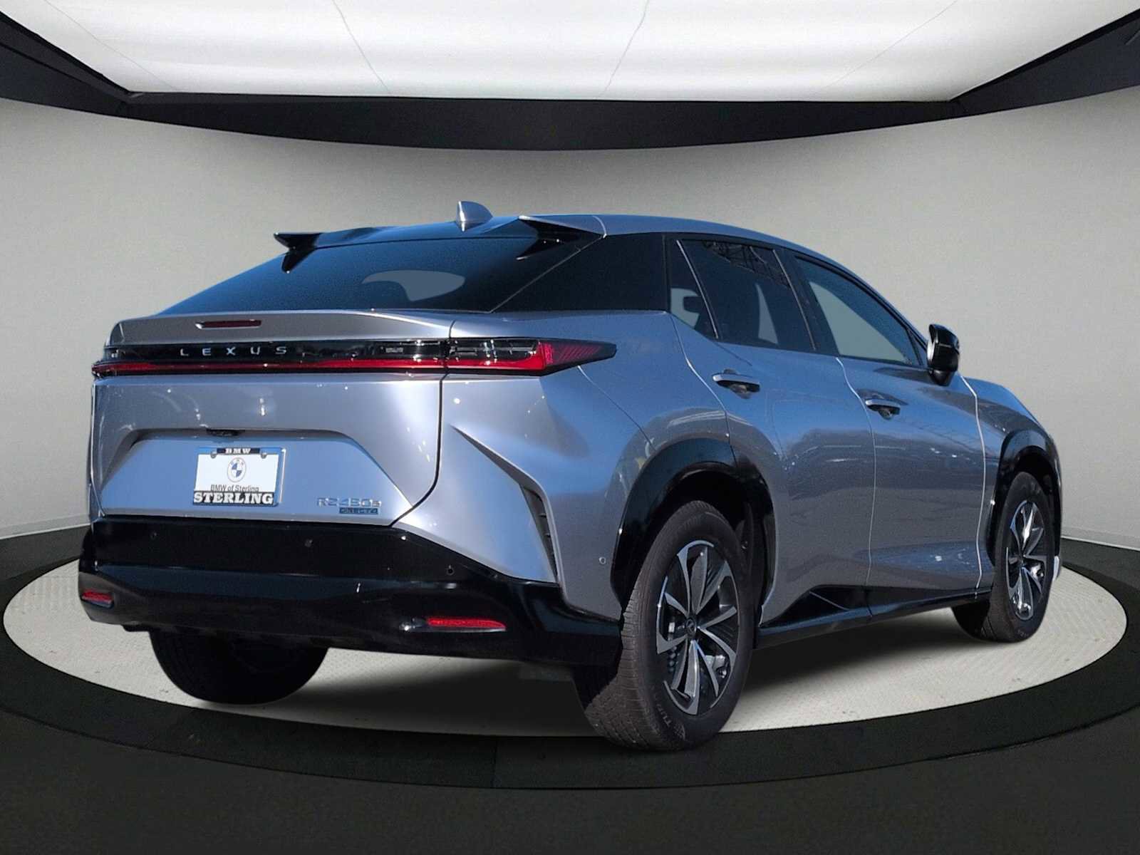 Used 2024 Lexus RZ 450e Premium image 8