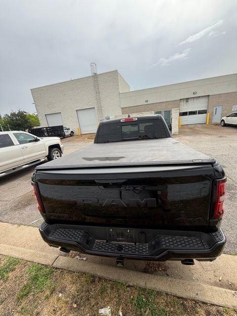 Used 2025 RAM 1500 Laramie w/ Night Edition AWD/4WD image 8