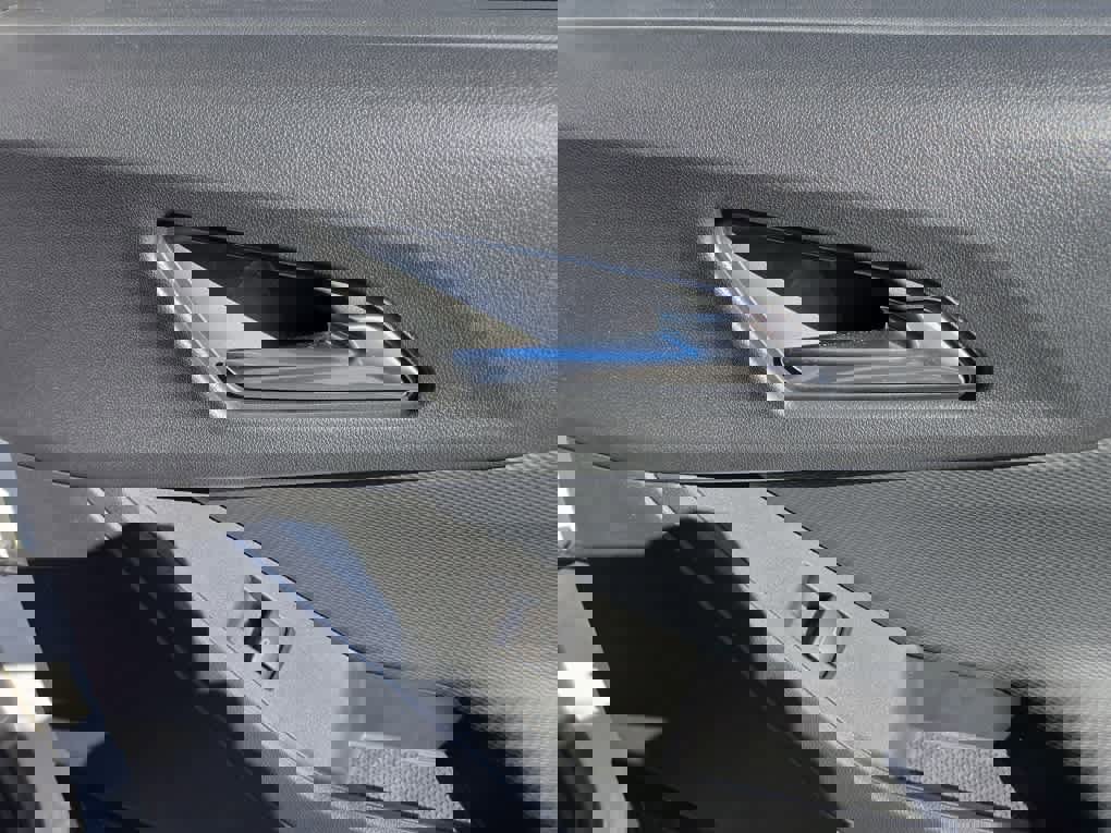 New 2026 Chevrolet Equinox LT w/ Convenience Package II image 36