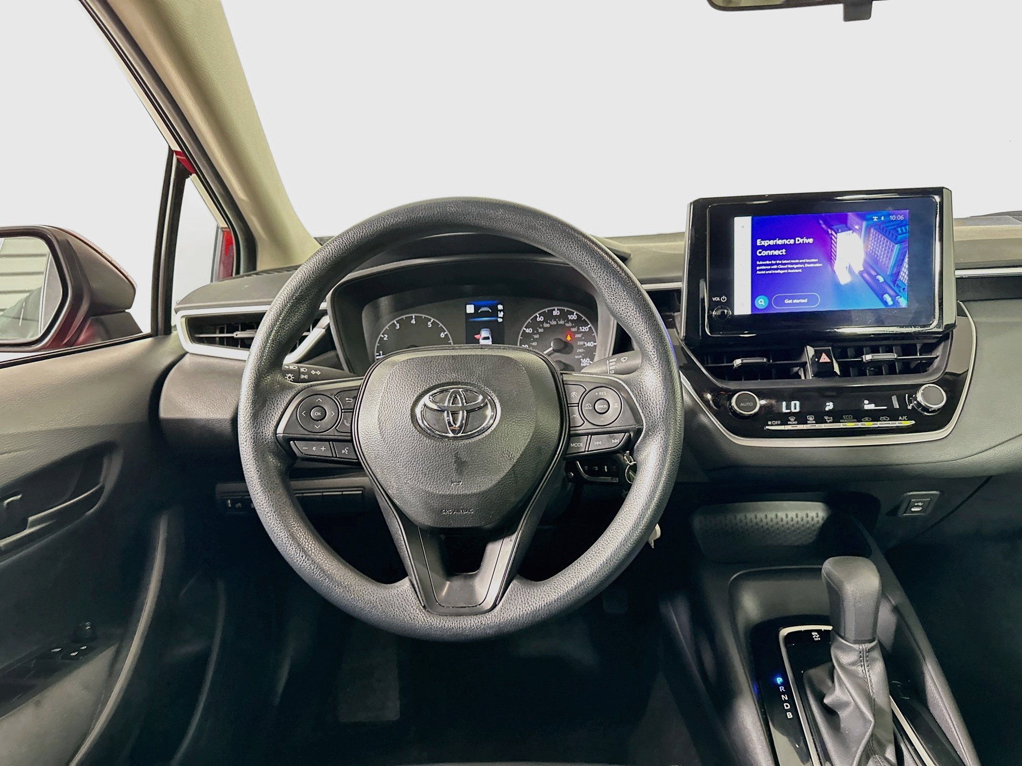 Used 2025 Toyota Corolla LE FWD image 17