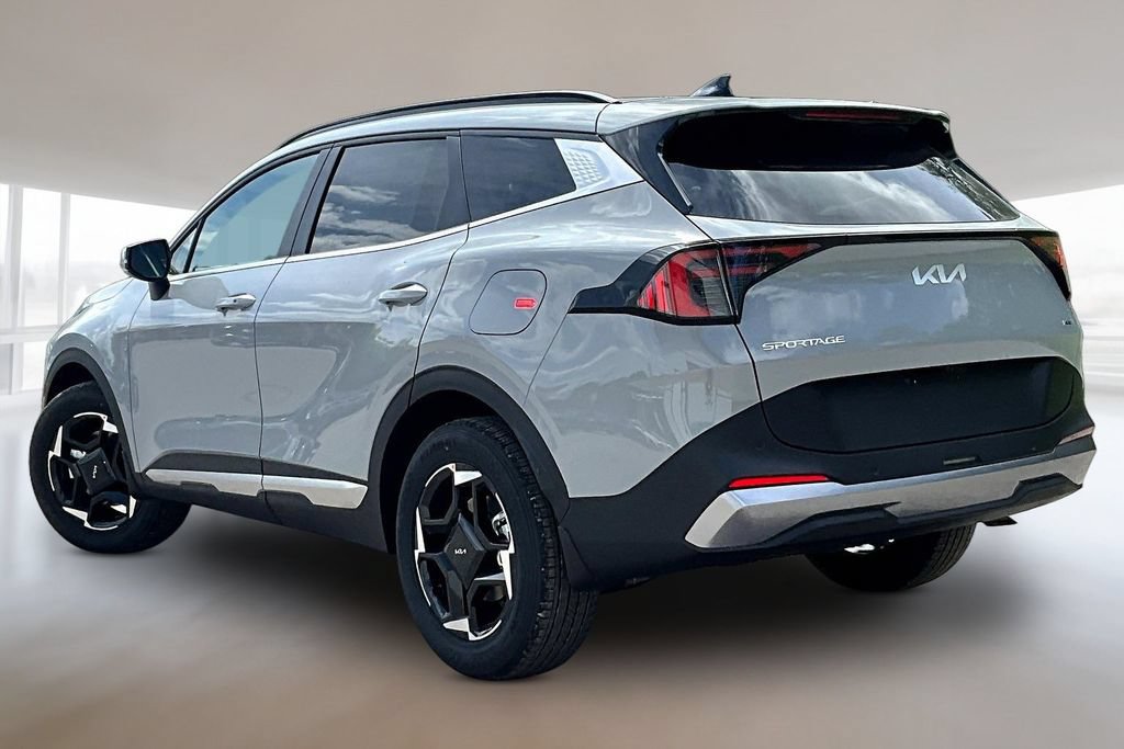 New 2026 Kia Sportage EX AWD/4WD image 3