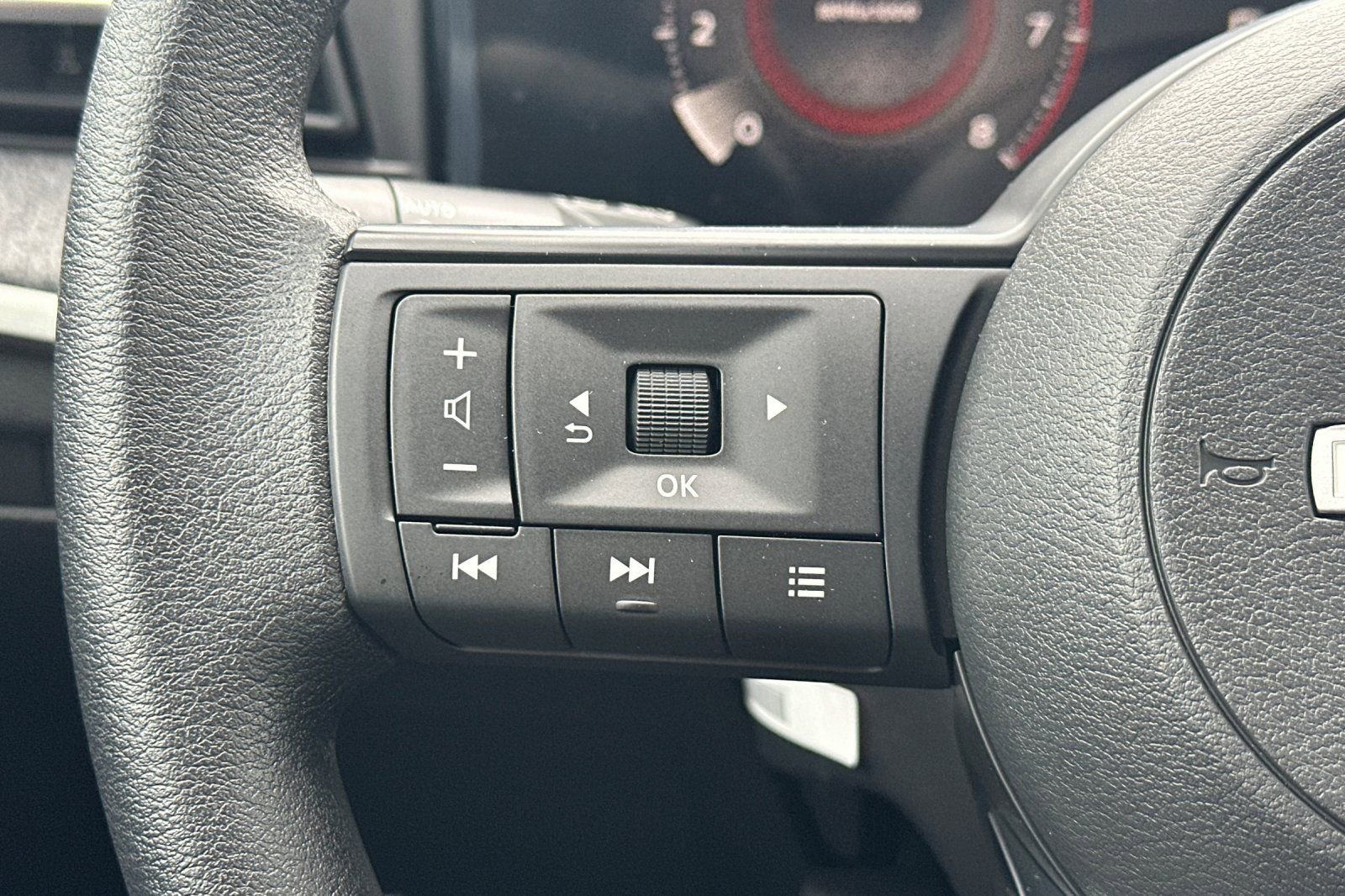 New 2026 Nissan Kicks S image 27