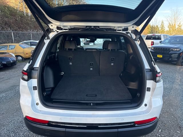New 2025 Jeep Grand Cherokee Limited image 12