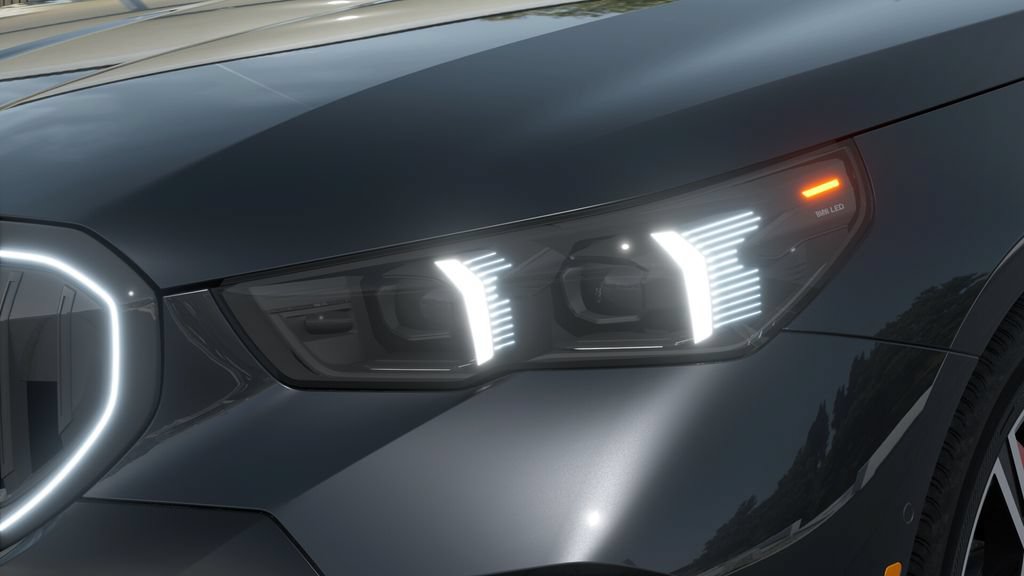 New 2027 BMW 550e xDrive AWD/4WD image 6