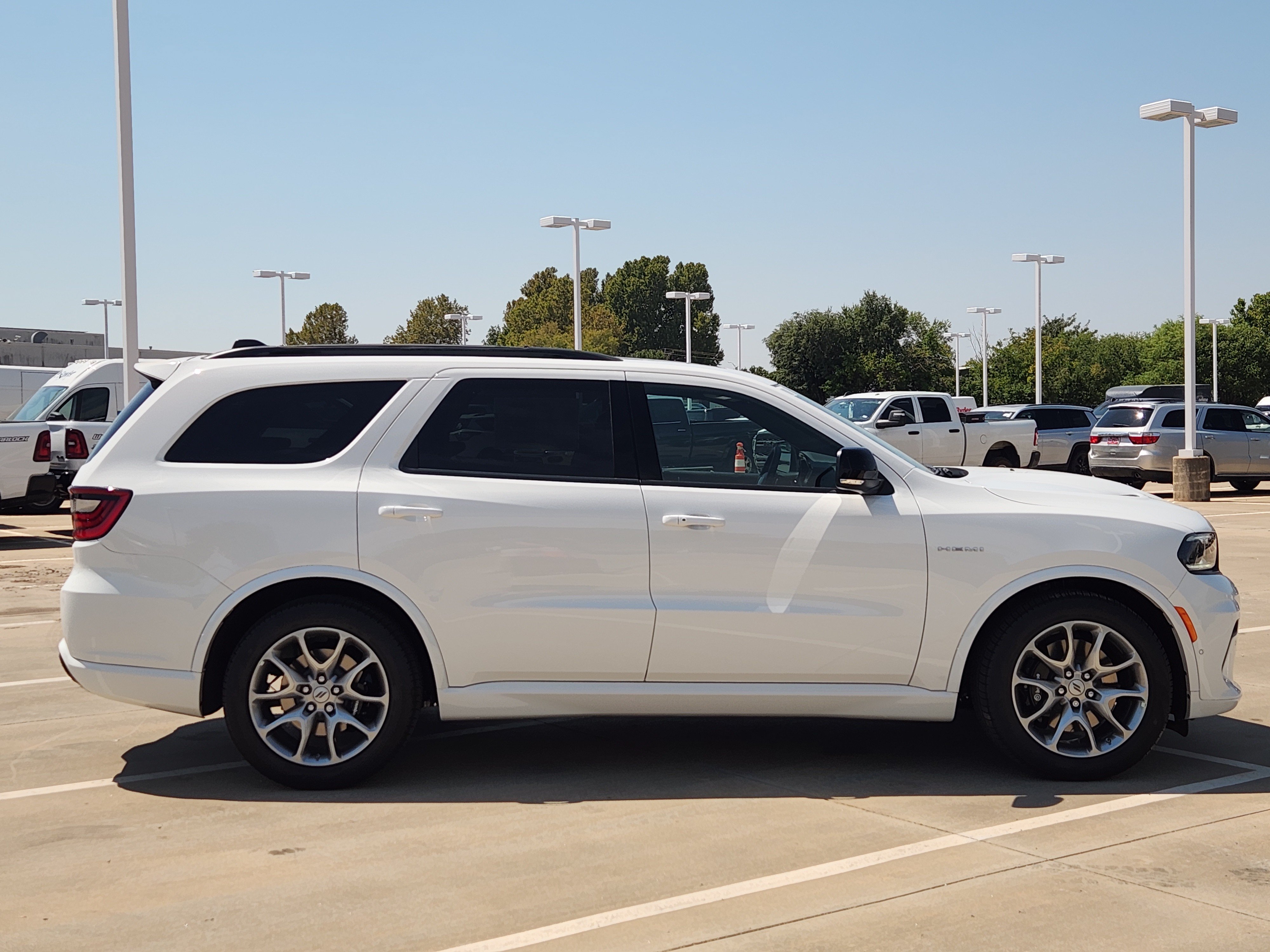 New 2026 Dodge Durango GT w/ Tow 'N Go Package AWD/4WD image 4