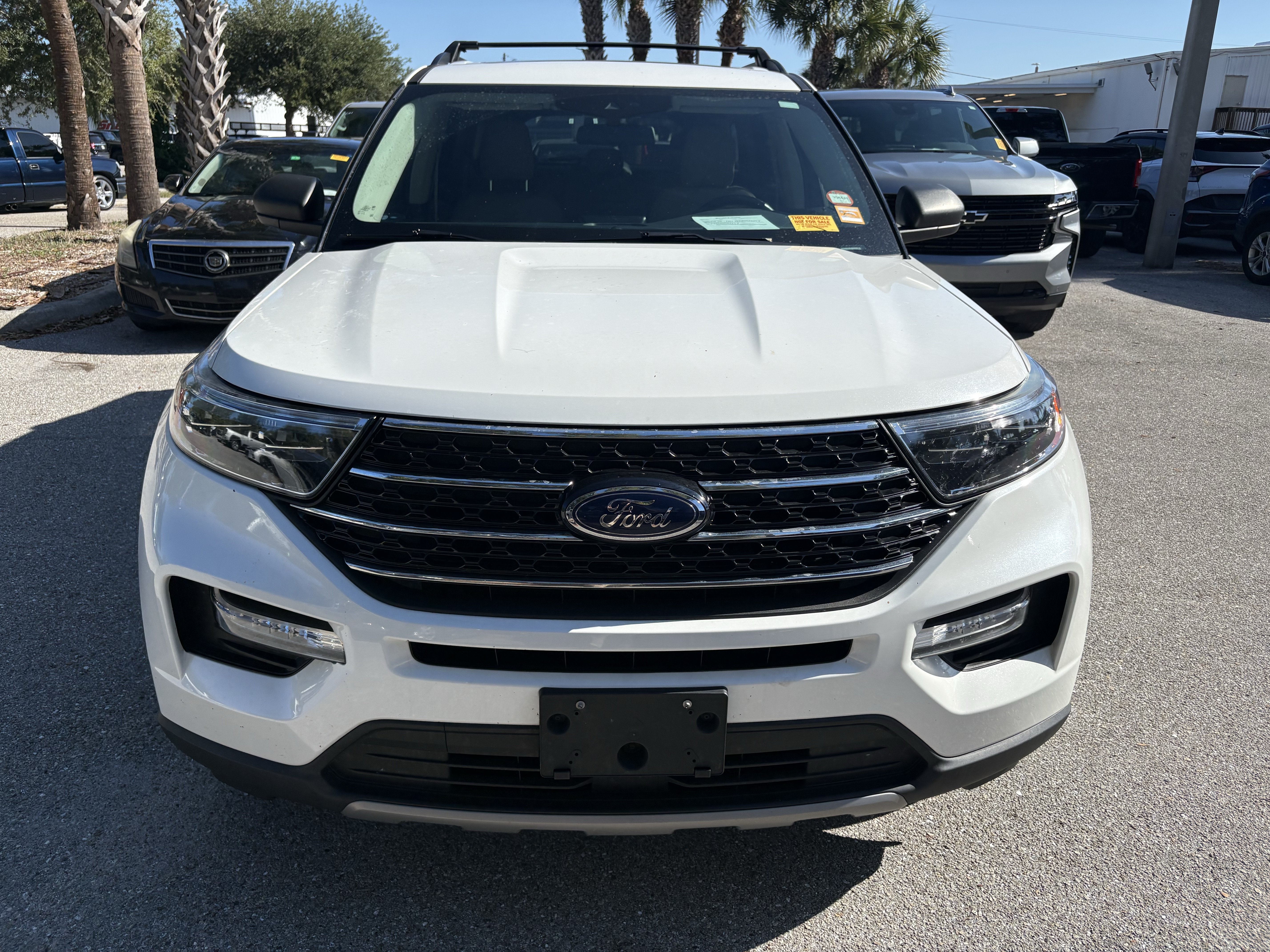 Used 2020 Ford Explorer XLT w/ Equipment Group 202A AWD/4WD image 2