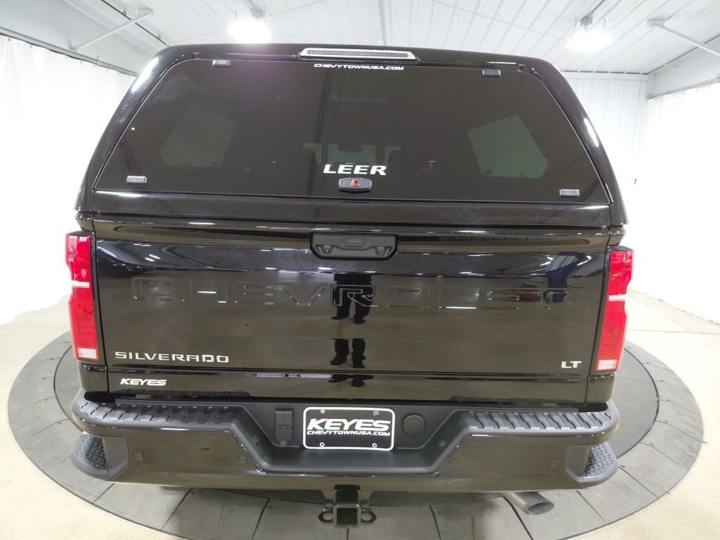 Certified 2025 Chevrolet Silverado 3500 LT w/ Z71 Chrome Sport Edition image 7