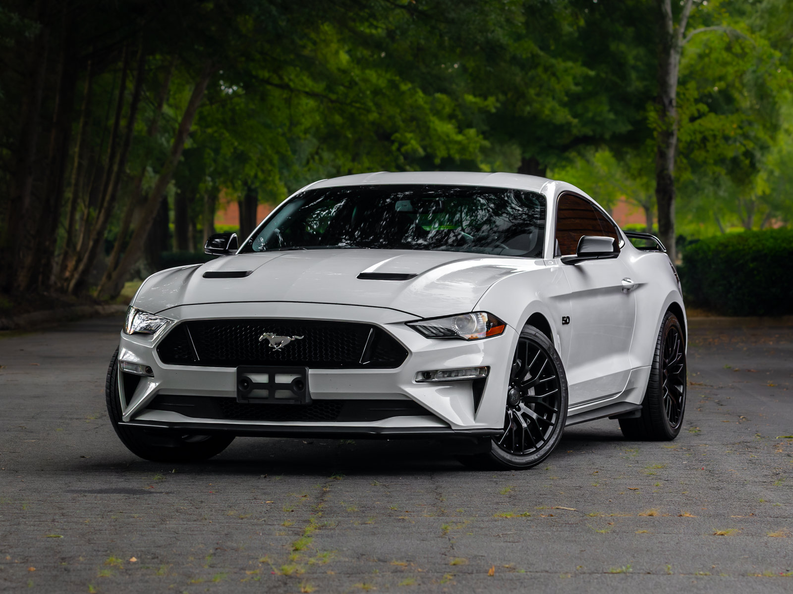 Used 2020 Ford Mustang GT Premium RWD image 2
