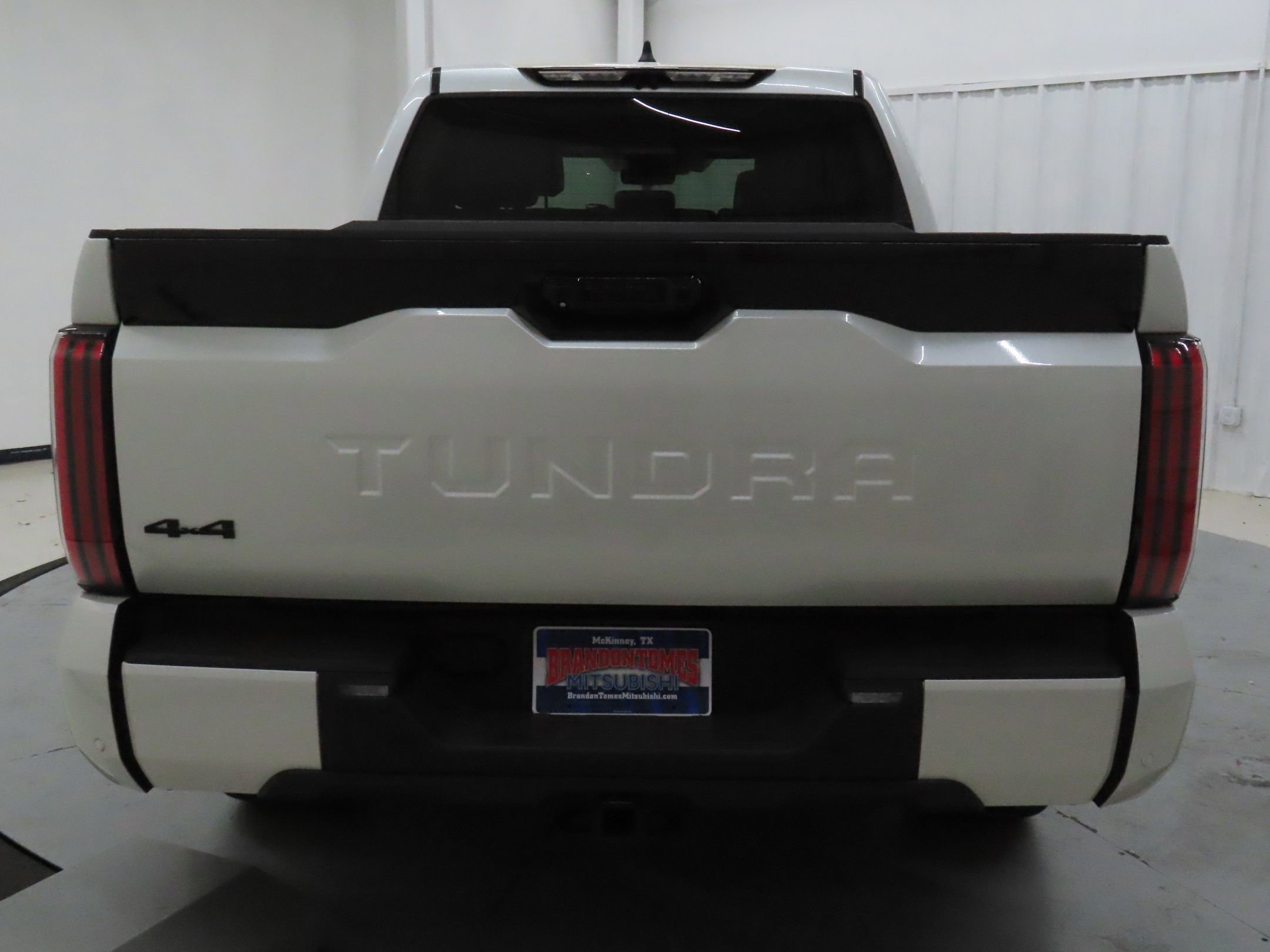 Used 2024 Toyota Tundra Platinum w/ TRD Off-Road Package image 4