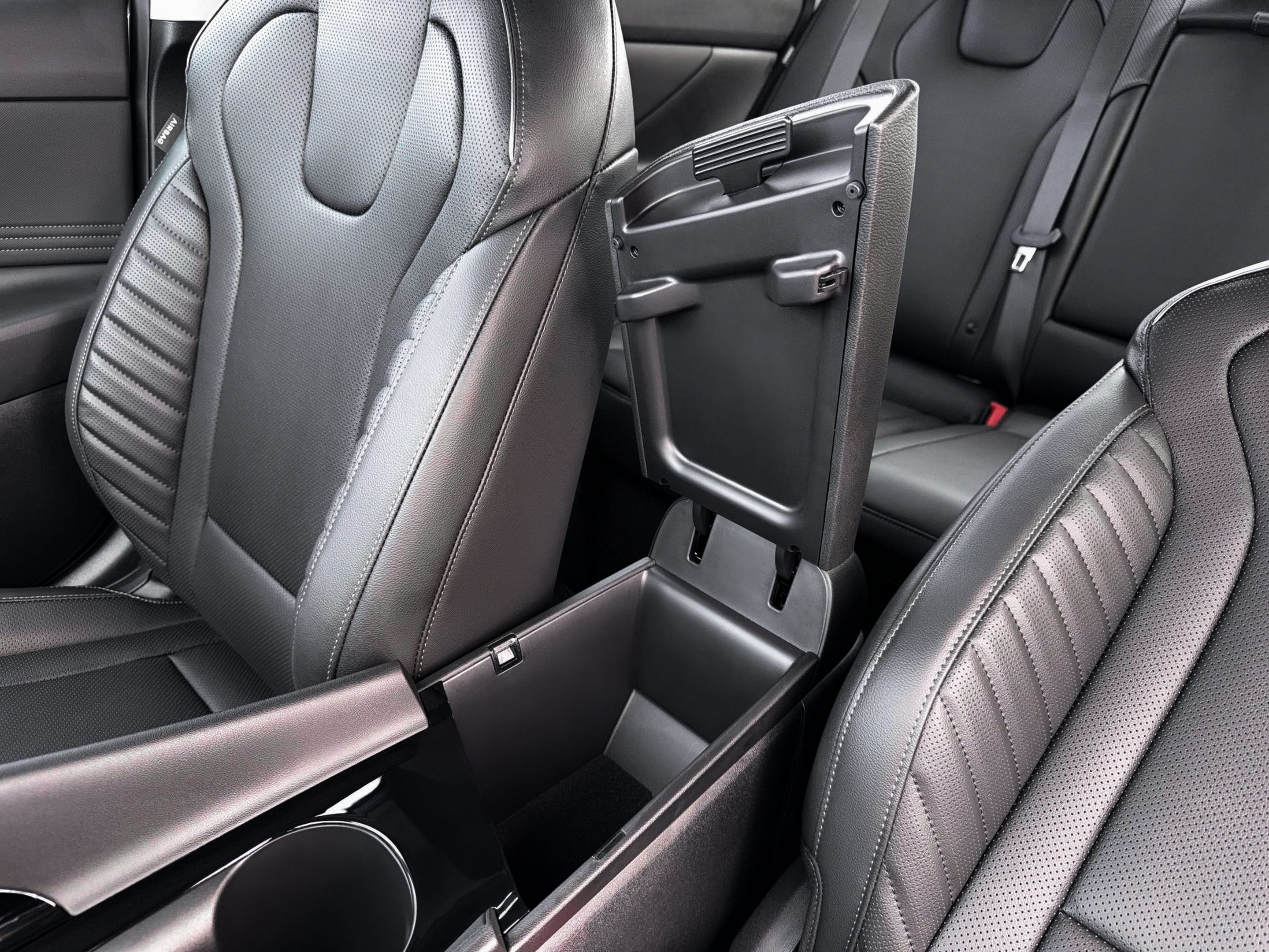 New 2026 Hyundai Elantra Limited FWD image 18