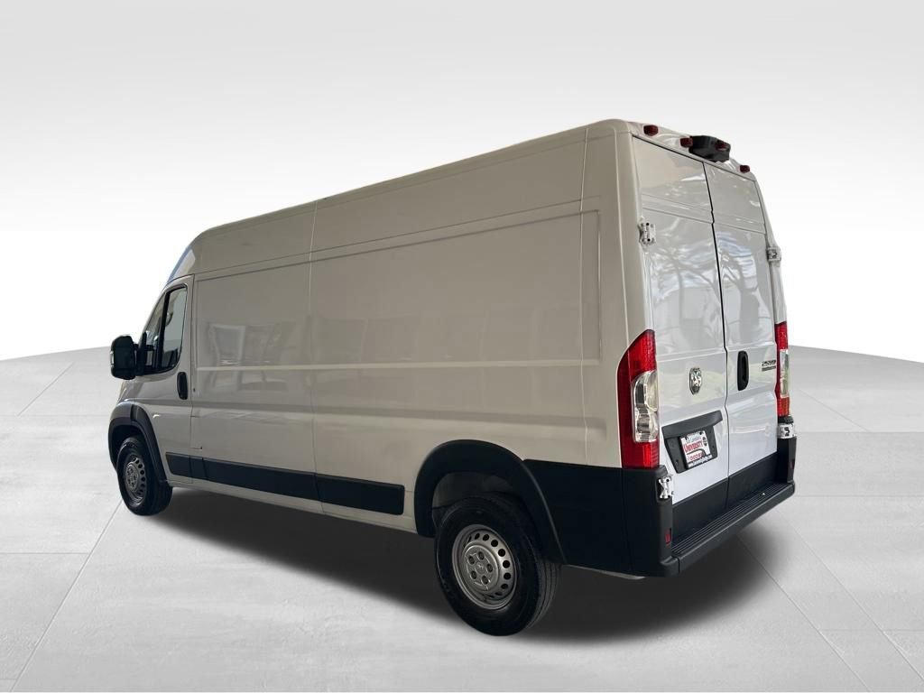 Used 2025 RAM ProMaster 2500 w/ Convenience Group FWD image 4