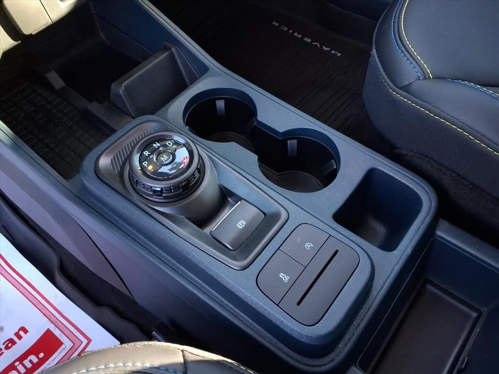 Certified 2025 Ford Maverick Lobo image 16