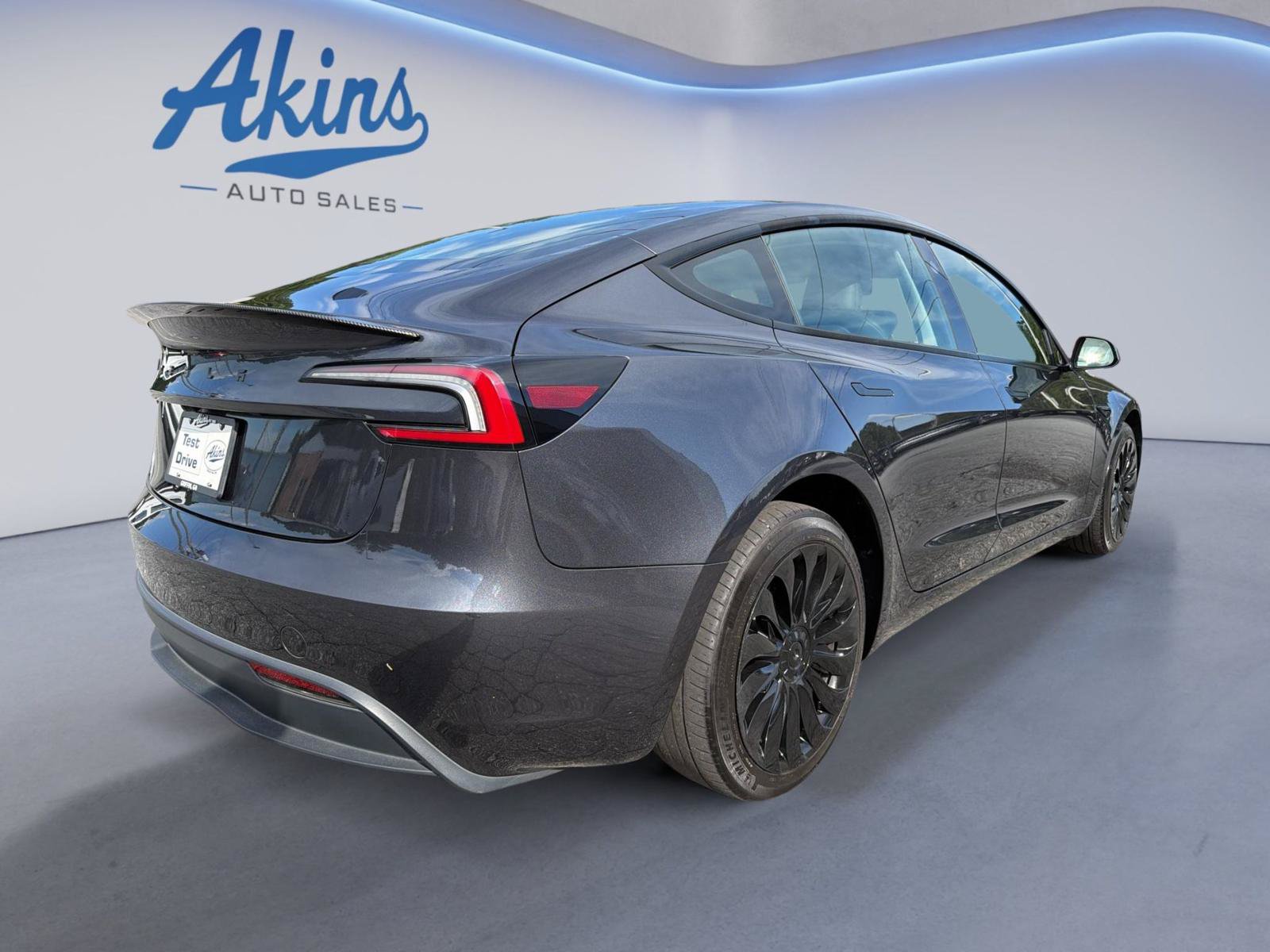 Used 2024 Tesla Model 3 Long Range RWD image 3