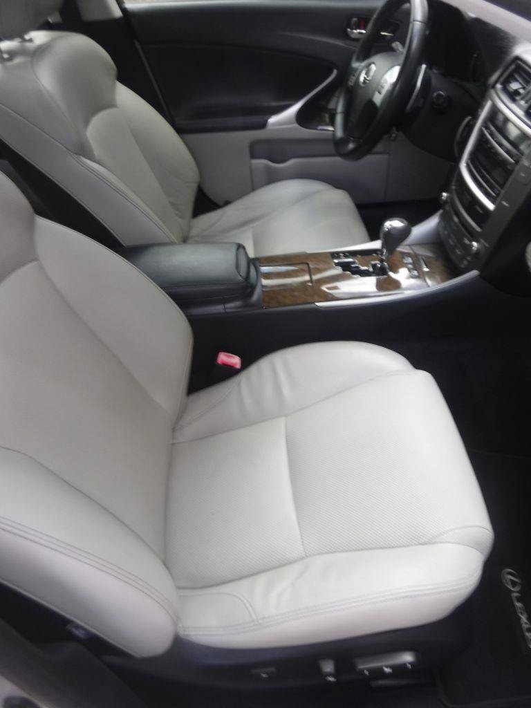 Used 2011 Lexus IS 250 w/ Premium Pkg Value Edition RWD image 24