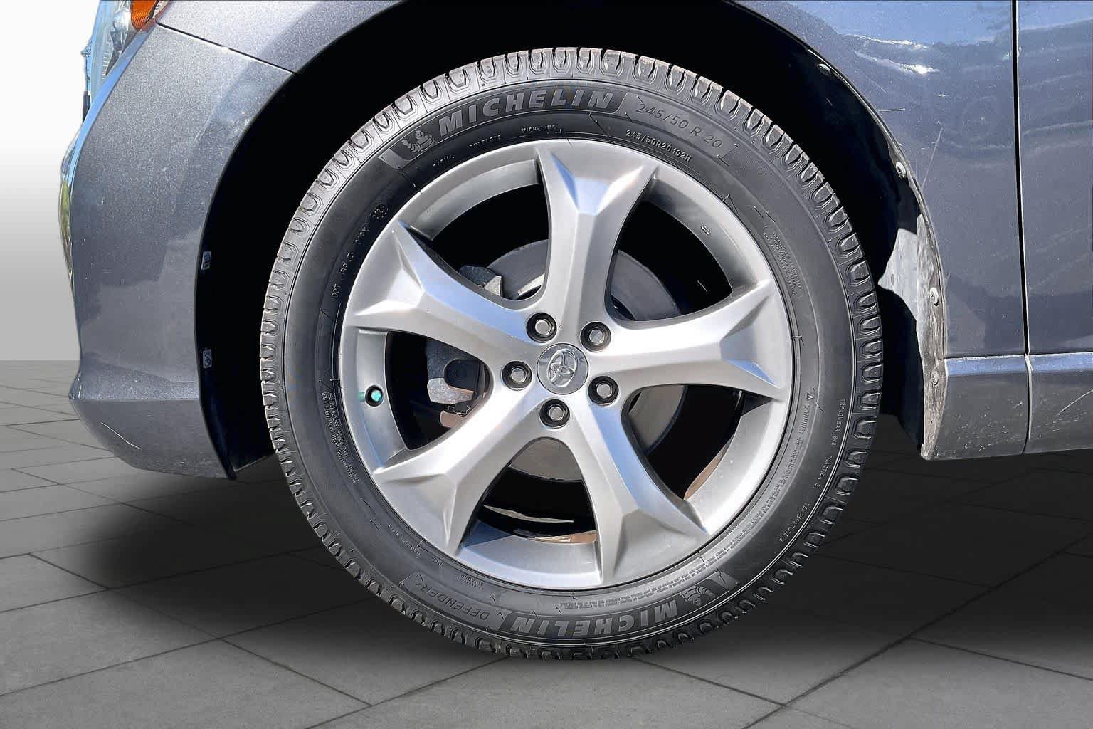 Used 2013 Toyota Venza Limited w/ Tow Prep Pkg AWD/4WD image 9