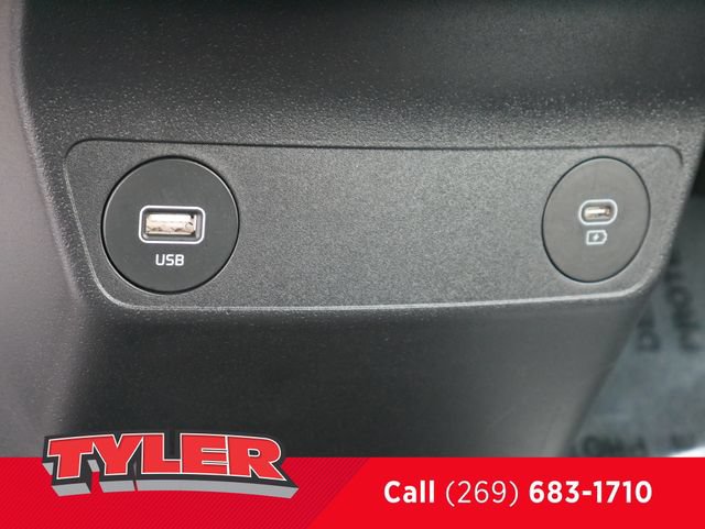 Used 2022 Kia EV6 Wind w/ Wind Technology Package AWD/4WD image 33