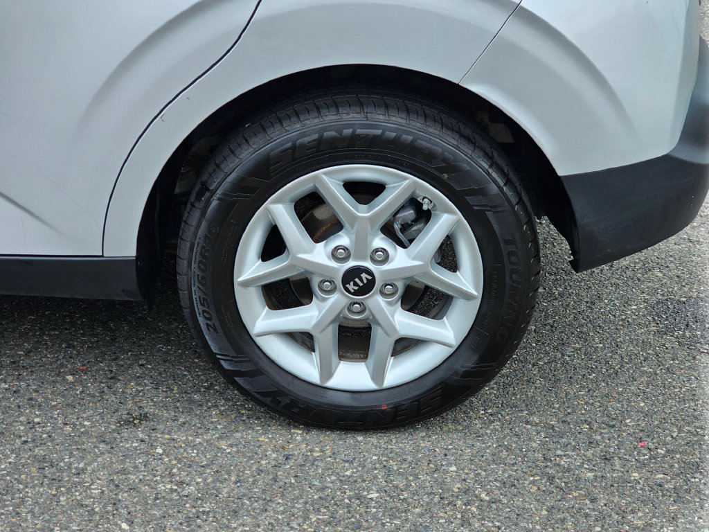 Used 2021 Kia Soul S FWD image 9