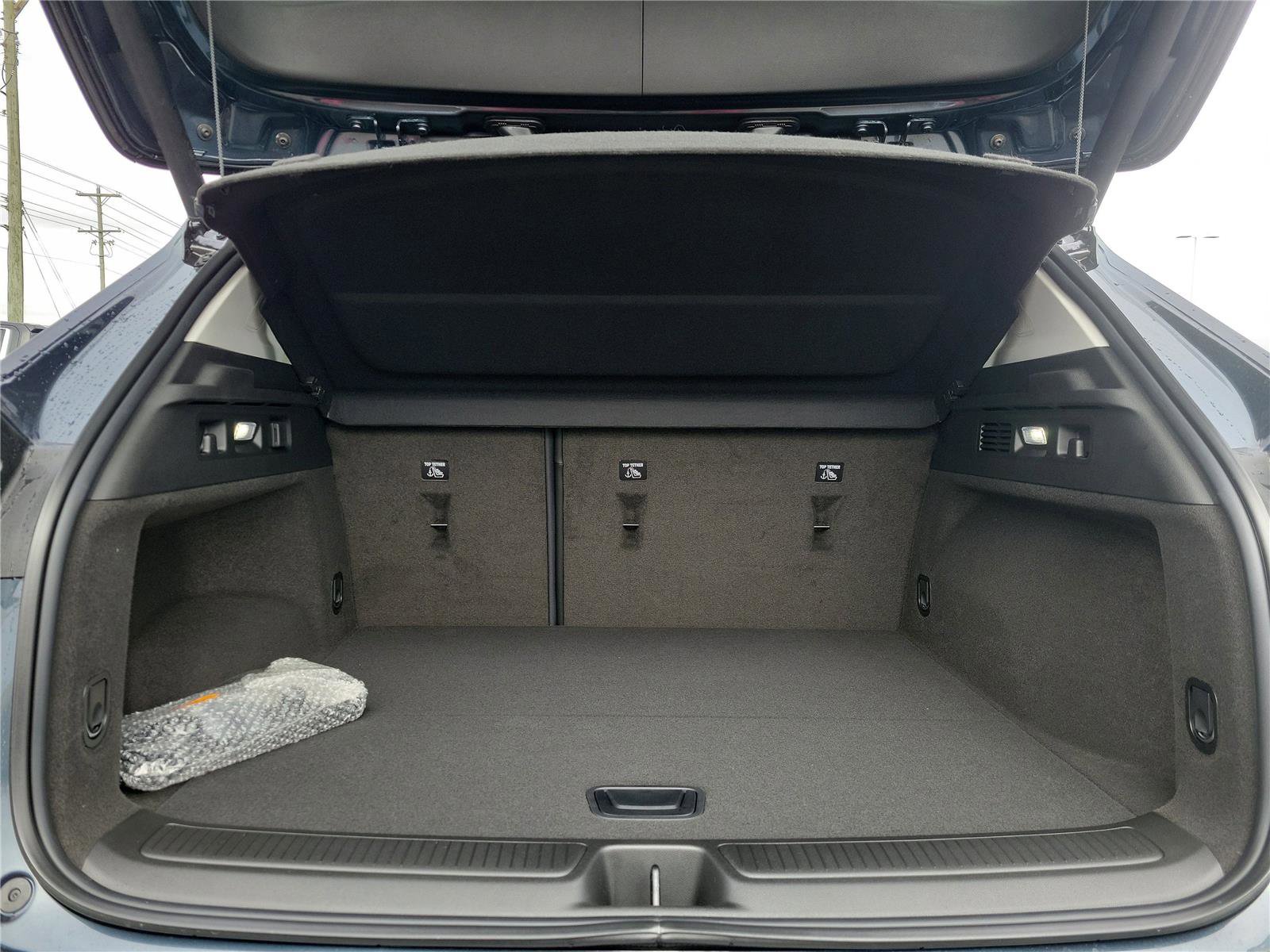 New 2026 Buick Envision Avenir image 7