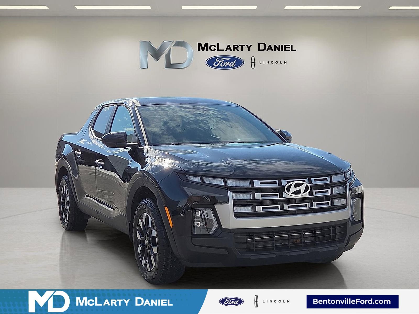 Used 2025 Hyundai Santa Cruz SE image 1